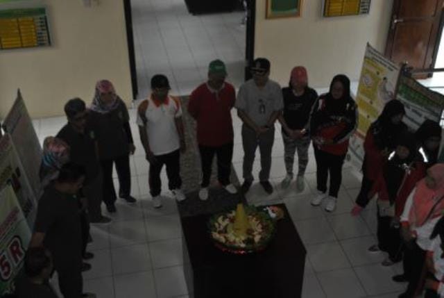 HUT MARI 72